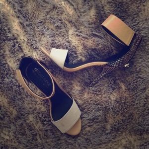 Open toe stiletto heal